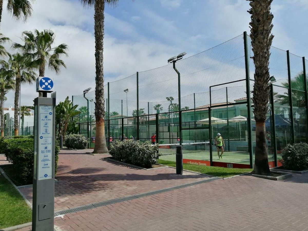Port Aventura, Exclusivo Alojamiento La Pineda Esterno foto